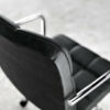 futura-chair-armrests-black-detail-2.jpg